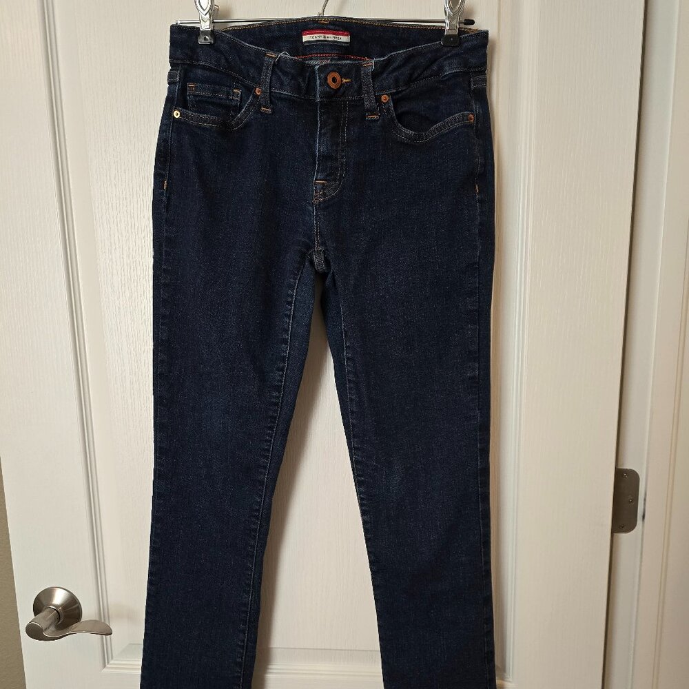 Like New Women's Tommy Hilfiger "Straight" Jeans